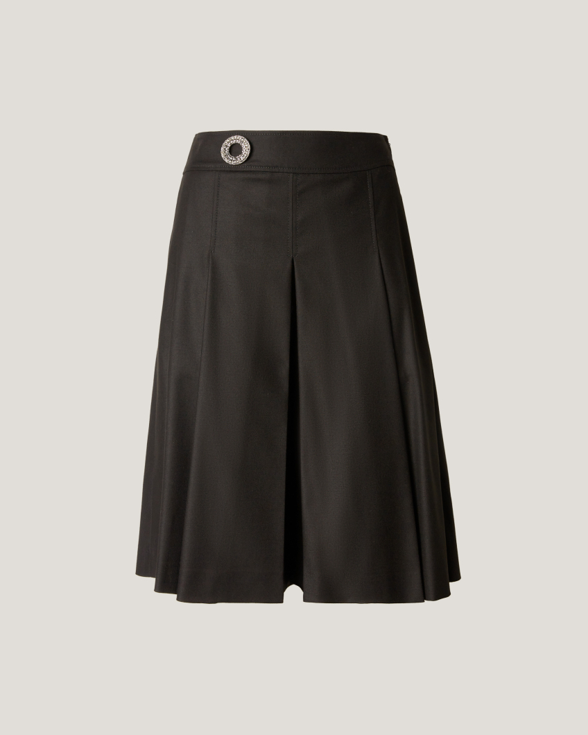 Wide leg wool shorts
