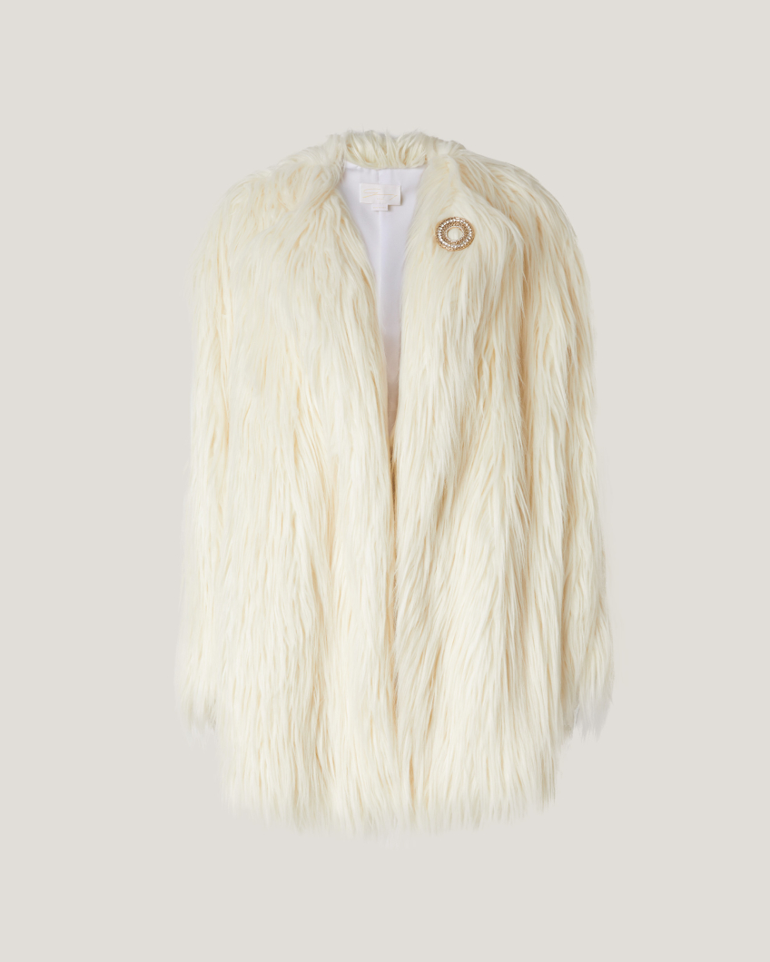 Fur coat with lapels