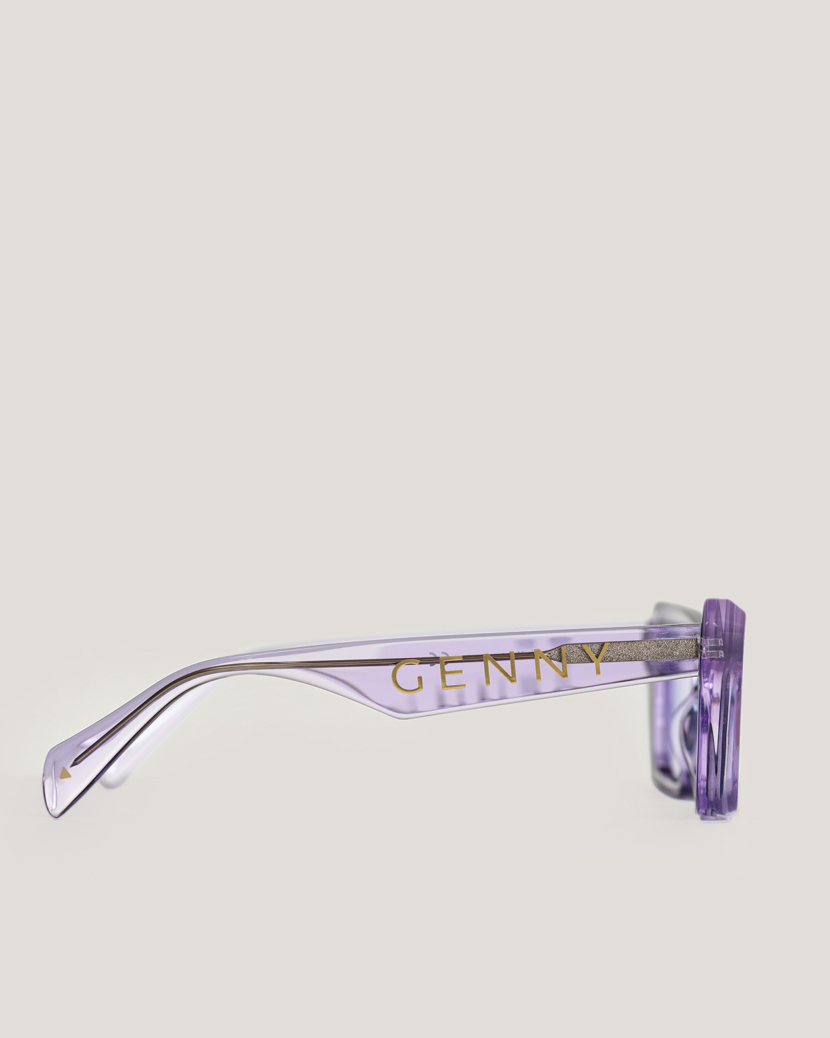 Sunglasses with mirrored lenses | Sunglasses, Ricercabili | Genny