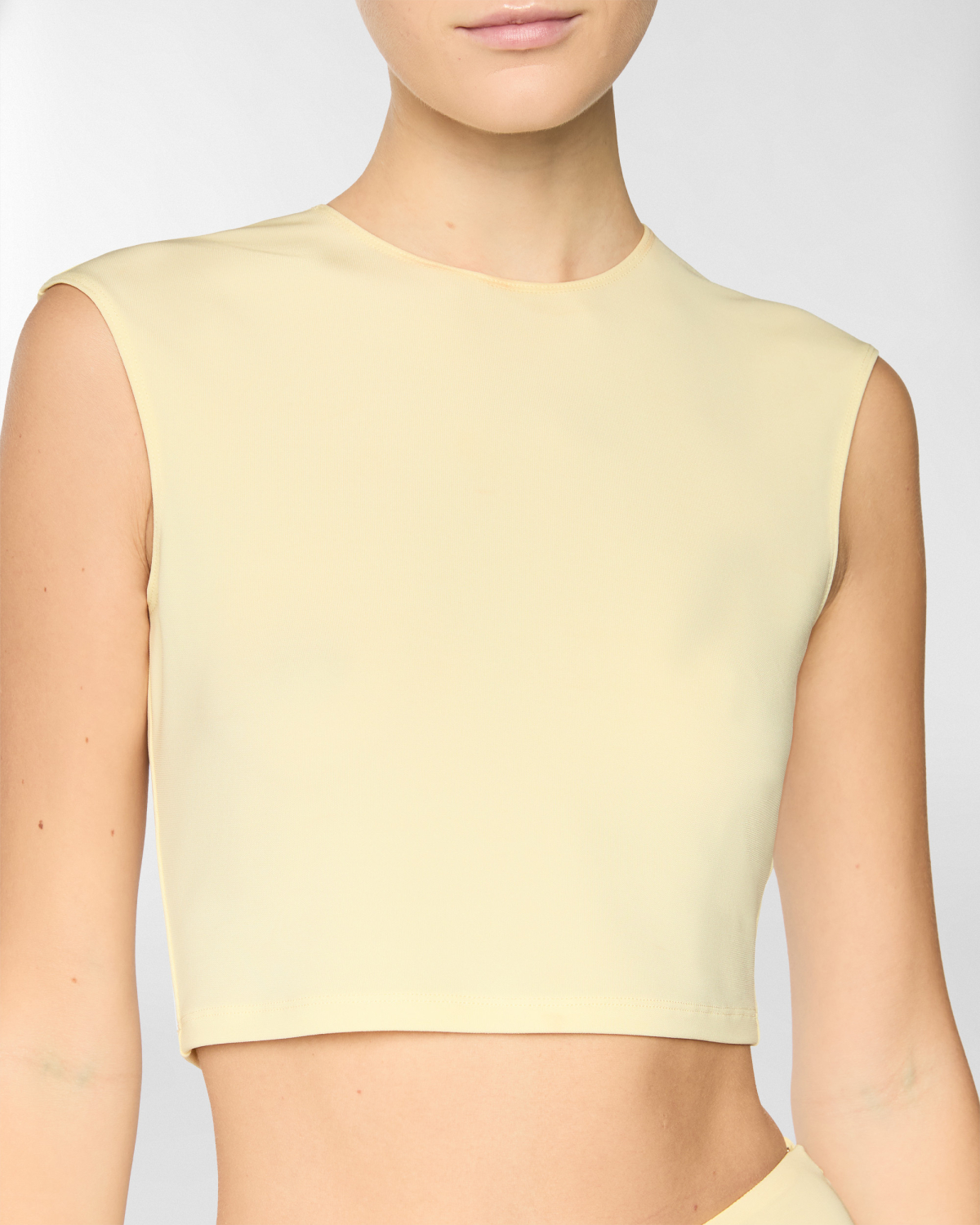 Sleeveless crop top | Spring Summer 2025 Collection, Tops & Blouses, Crop tops, Spring Summer 2025, Ready to Wear, New Arrivals, Private sale | Genny