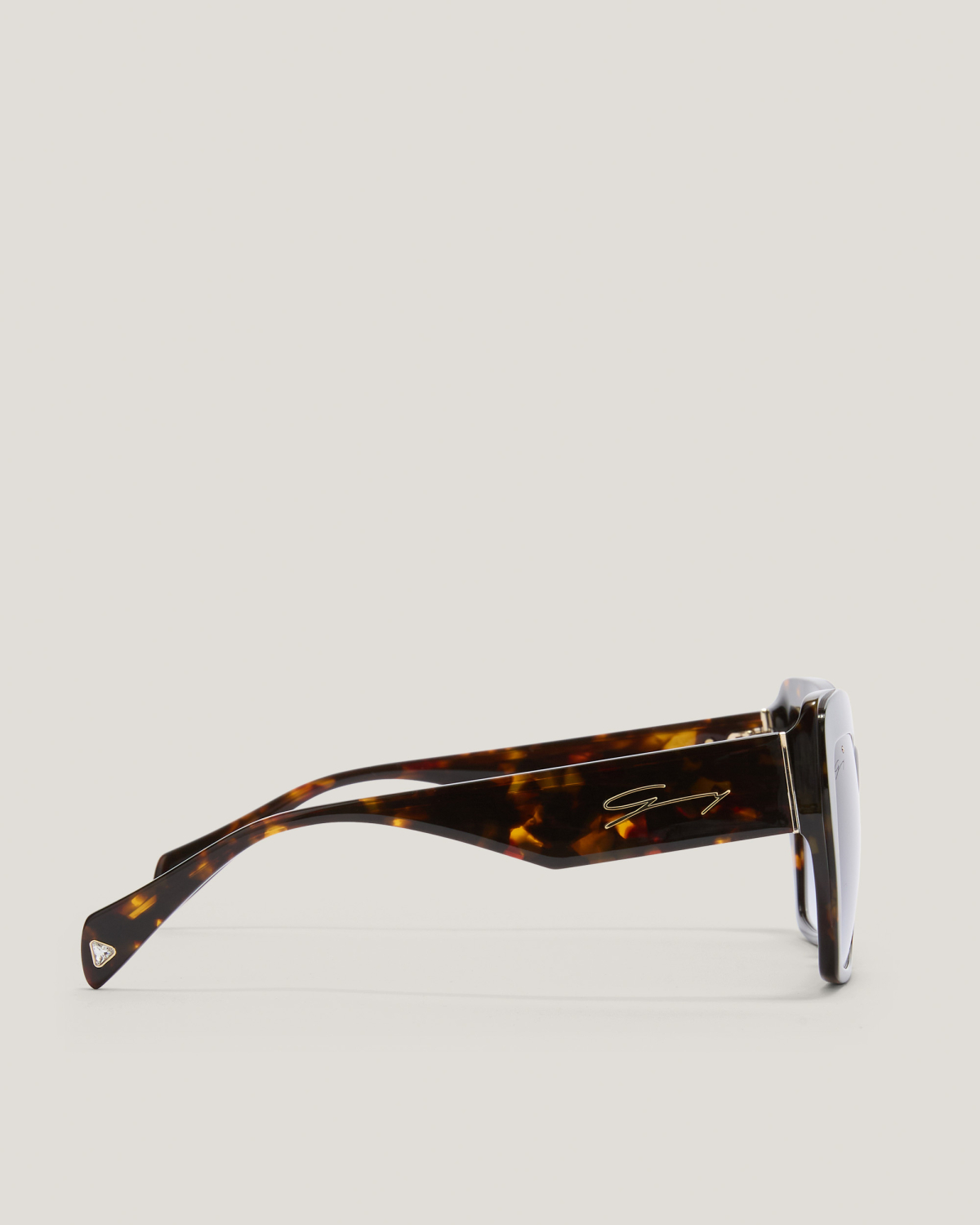 Tortoiseshell Sunglasses | Sunglasses, Ricercabili, Fall Winter 2025 | Genny