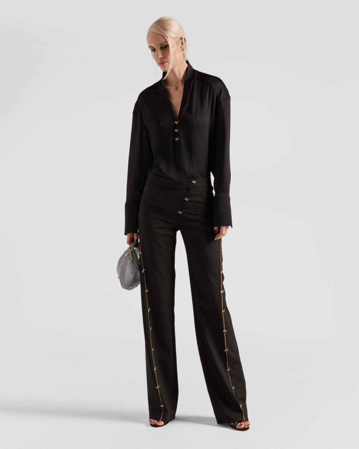 Fluid line pants with X applications | hide_category, -40%, OUTLET | Genny