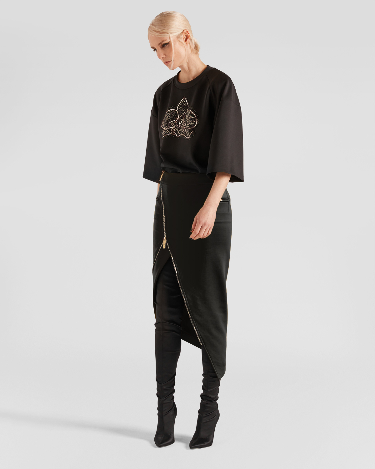 Asymmetric skirt with a slit | hide_category, -40%, OUTLET | Genny