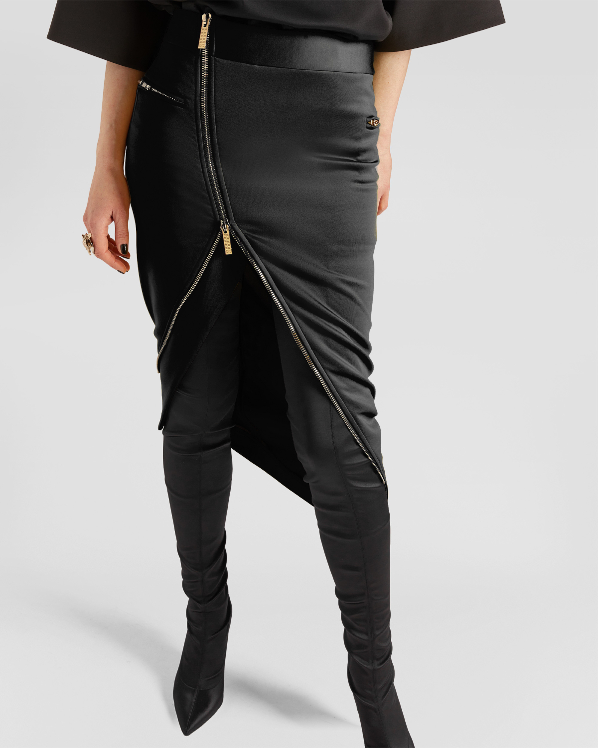 Asymmetric skirt with a slit | hide_category, -40%, OUTLET | Genny