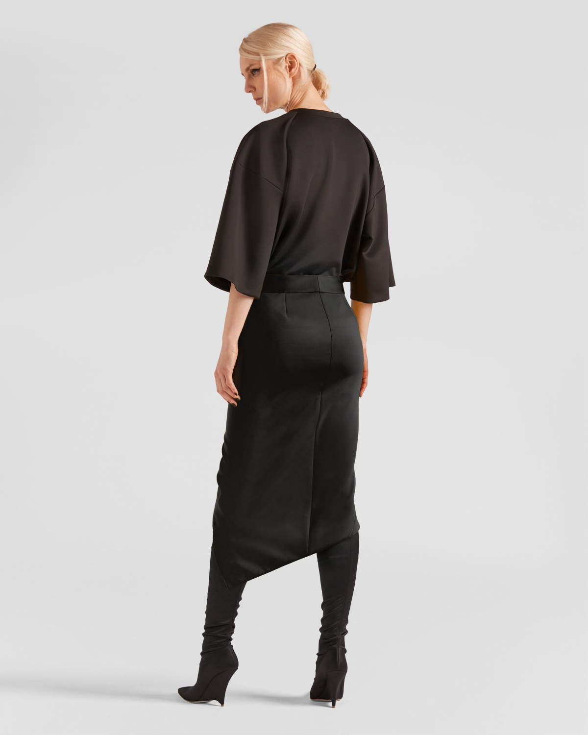 Asymmetric skirt with a slit | hide_category, -40%, OUTLET | Genny