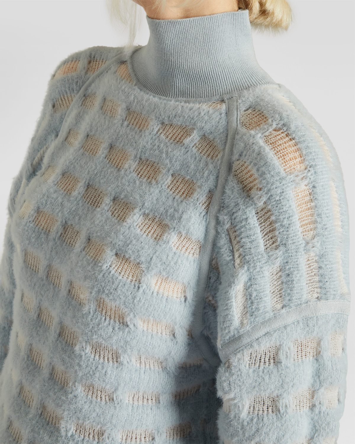 Oversized high-neck sweater | hide_category, -40%, OUTLET | Genny