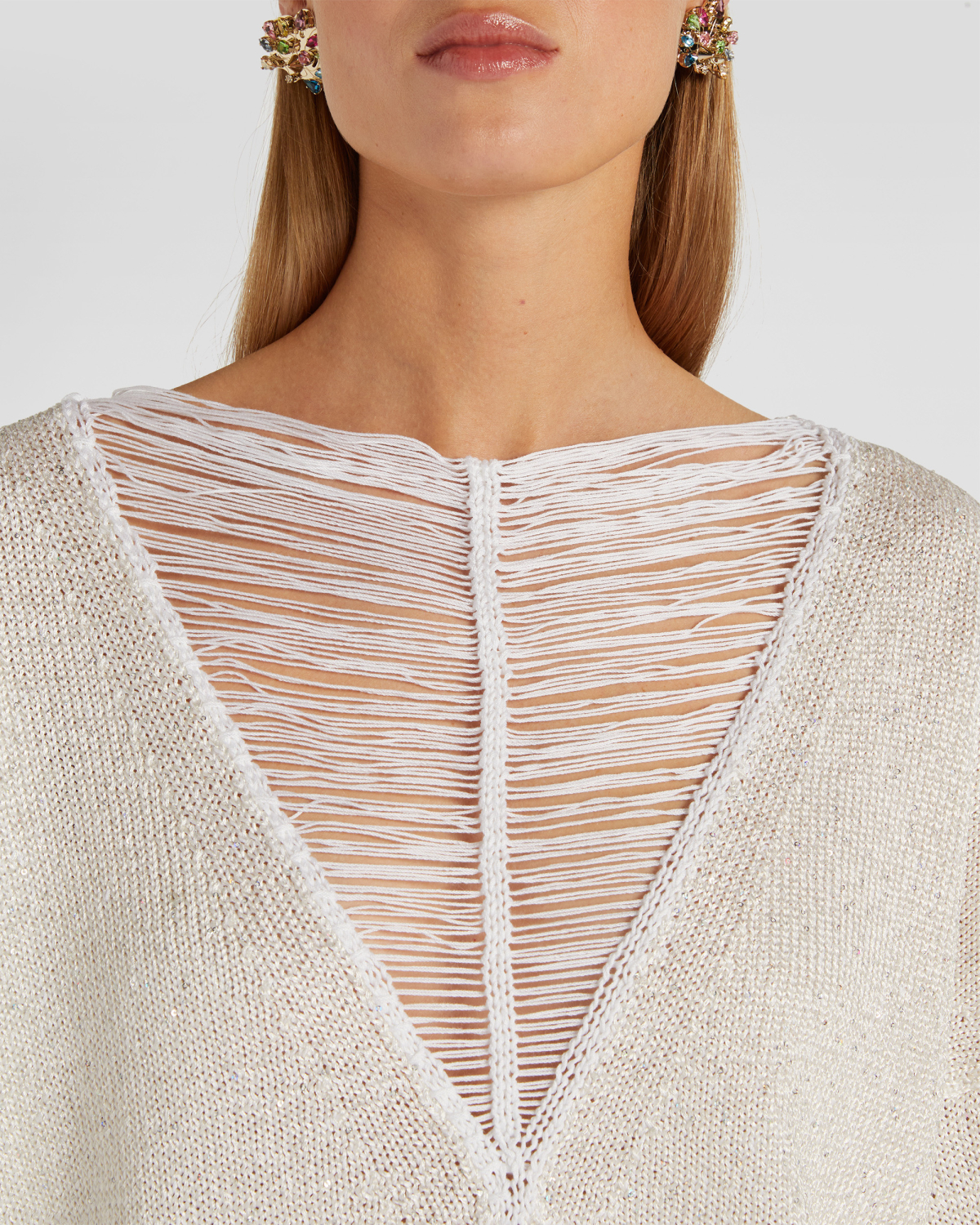 V-neck sweater | | Genny
