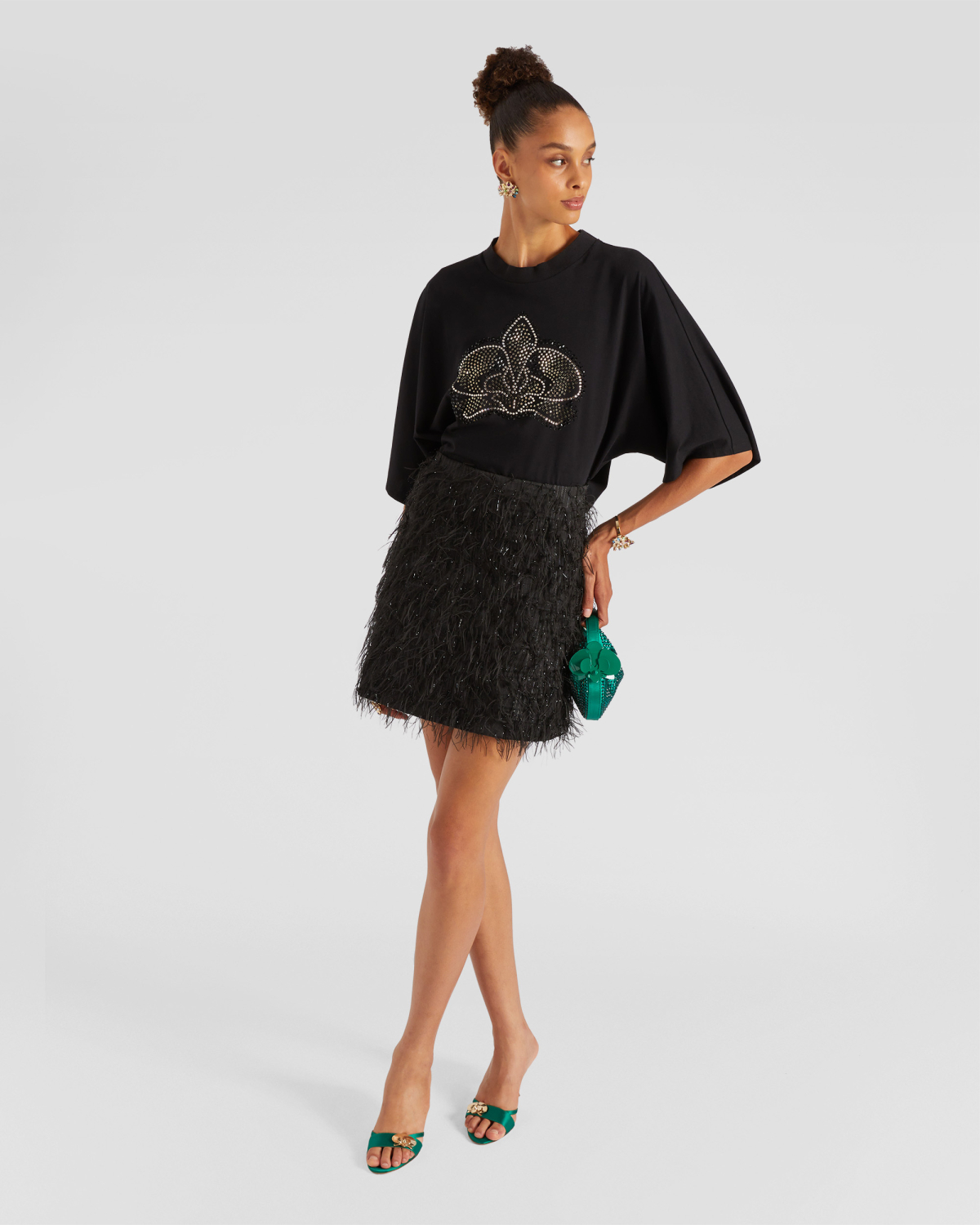 T-shirt with orchid | | Genny