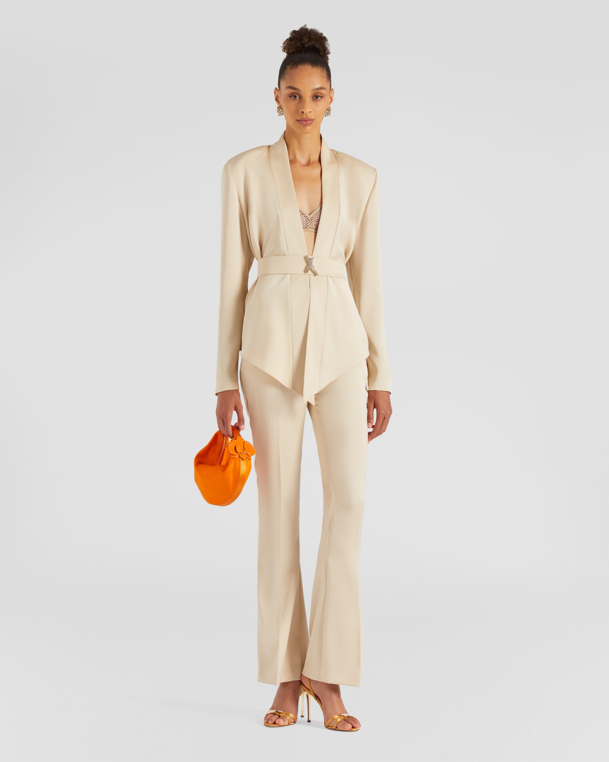 Loose jacket with belt | | Genny
