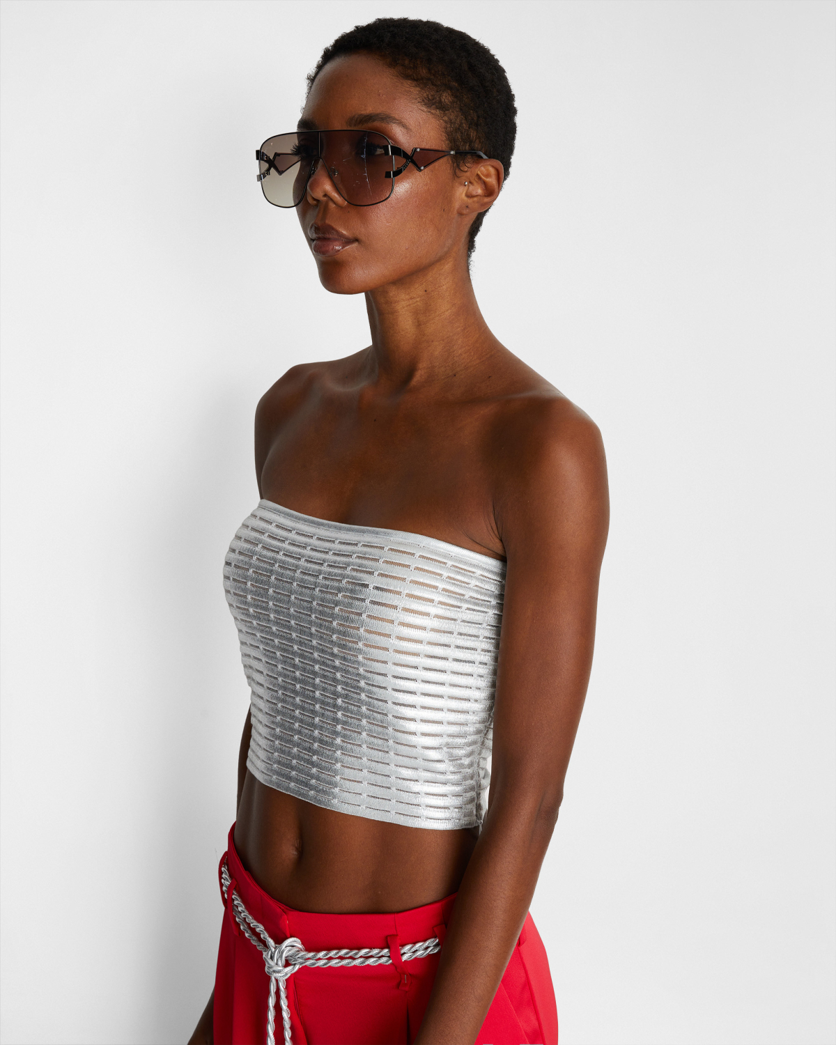 Laminated sleeveless crop top | Crop tops | Genny