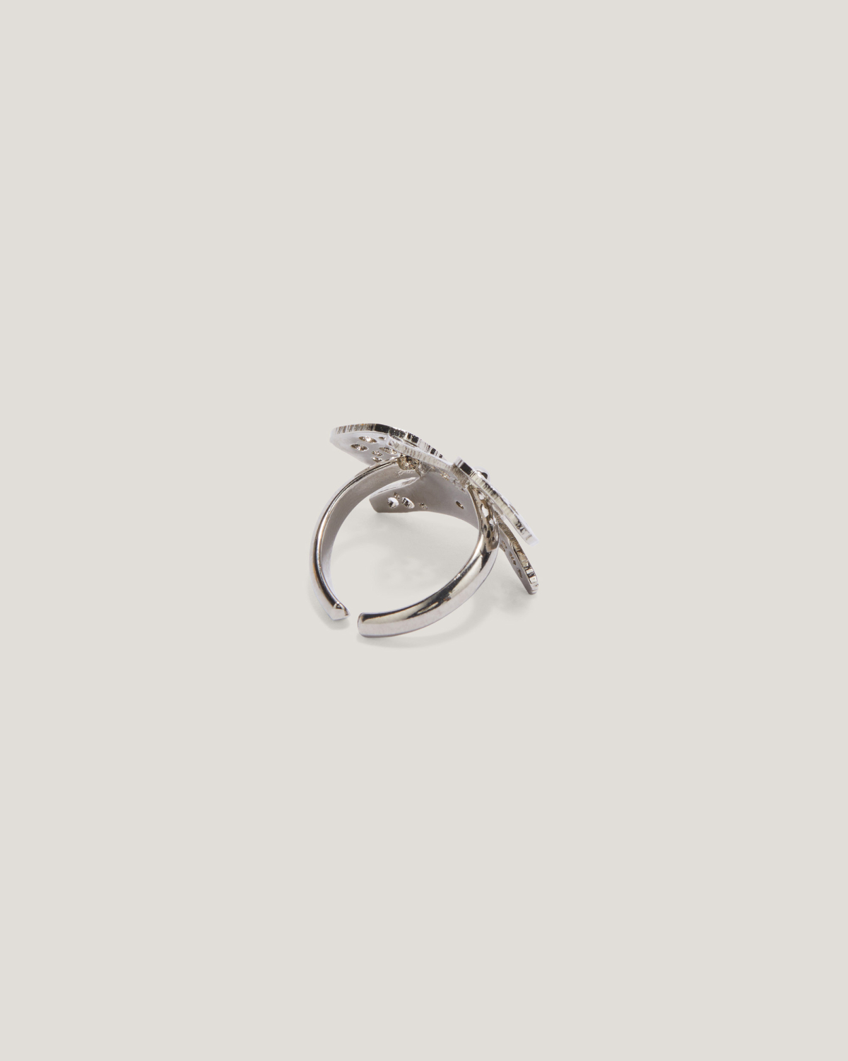 Small perforated Orchid ring | Jewelry, Rings, Accessories | Genny