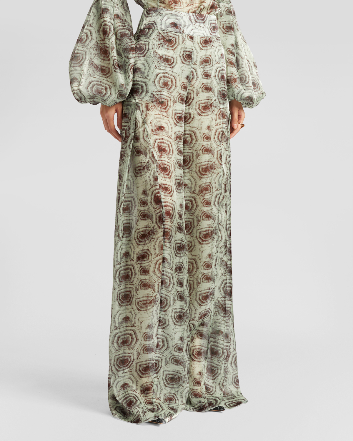 Turtle-pattern pants | Fall Winter 2025 | Genny