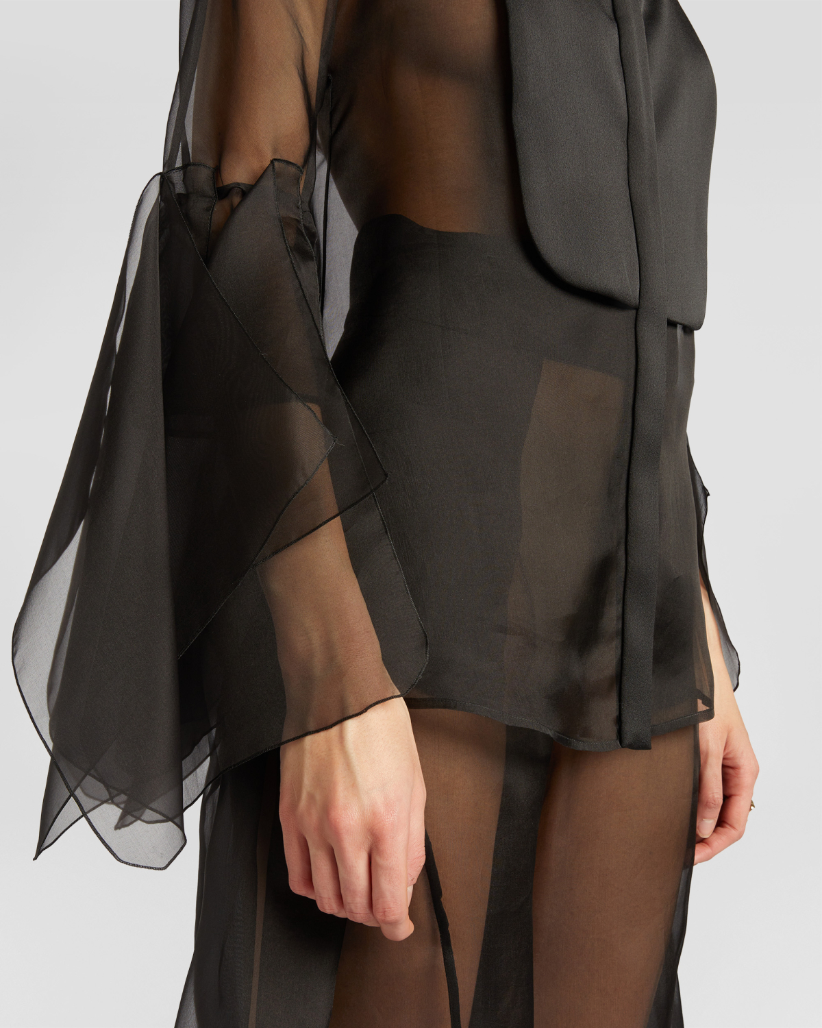 Silk shirt with petal cuffs | Fall Winter 2025 | Genny