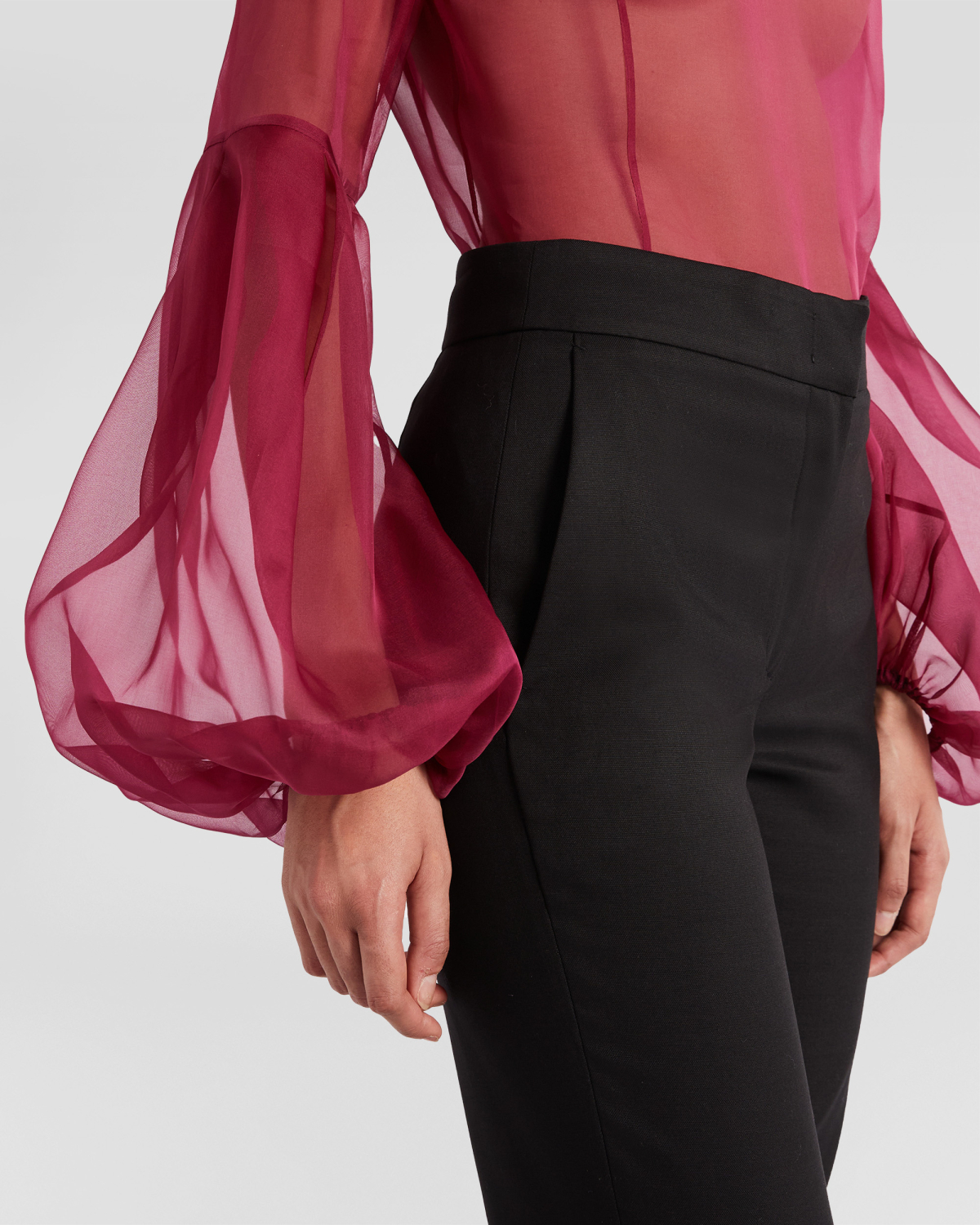 Silk top with balloon sleeves | Fall Winter 2025, Tops & Blouses, Blouses | Genny