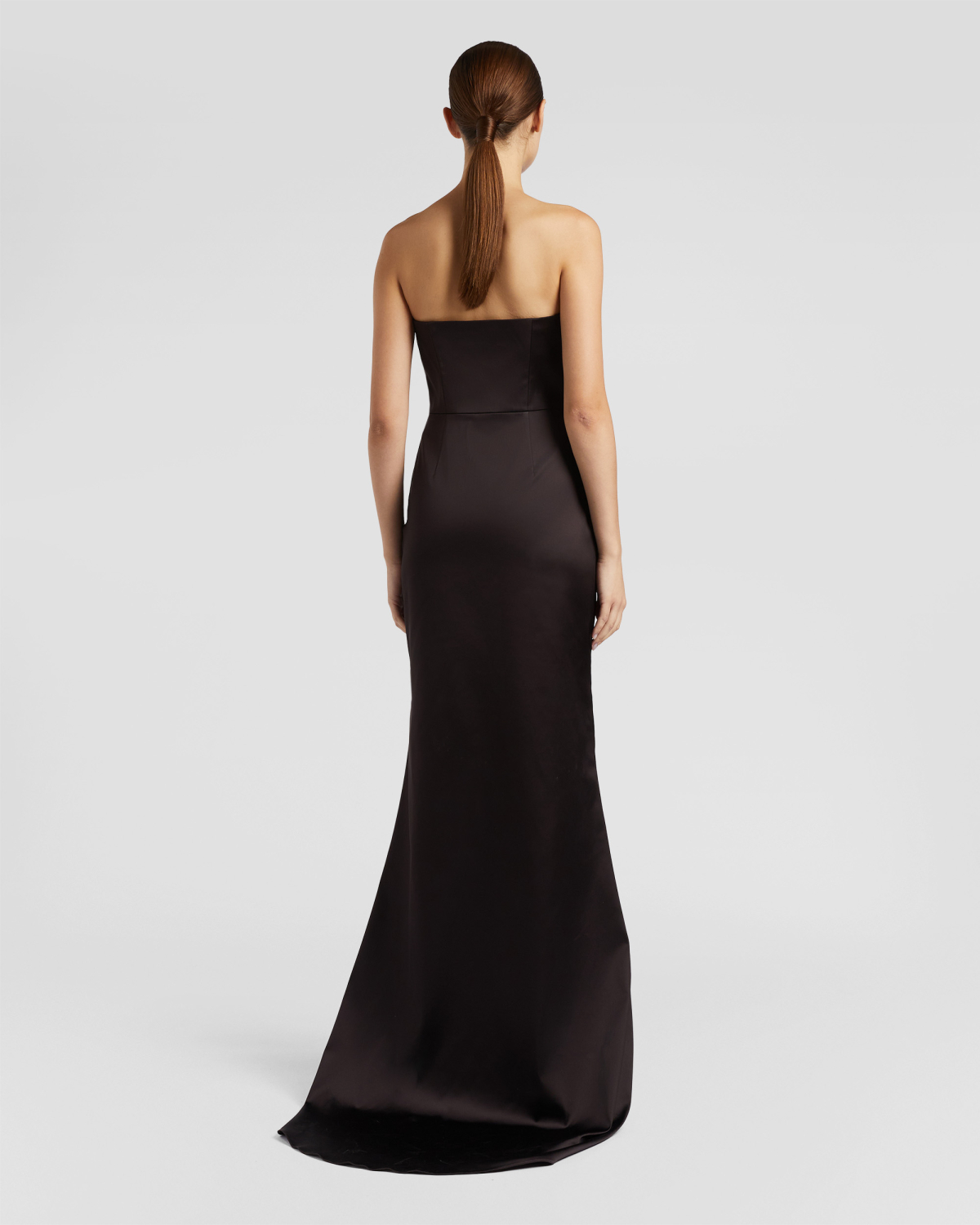 Long evening gown with rhinestones | Fall Winter 2025, Strass | Genny