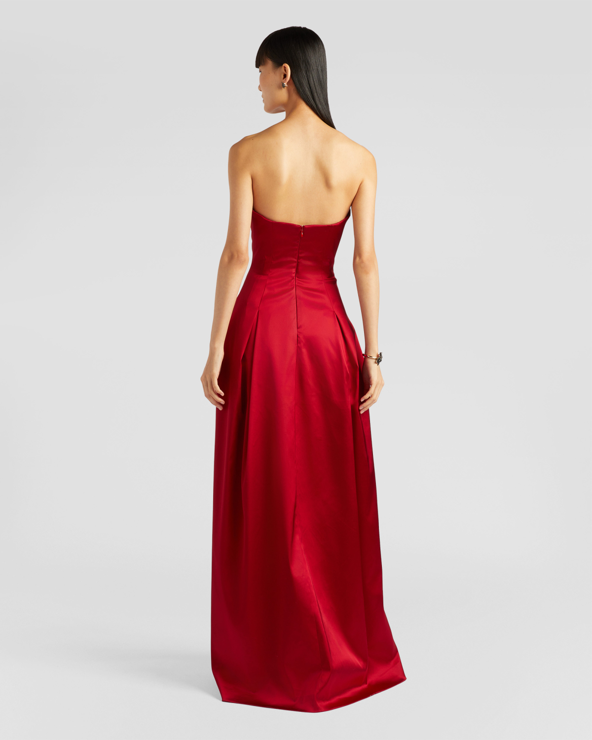 Long dress with sweetheart neckline | Fall Winter 2025 | Genny