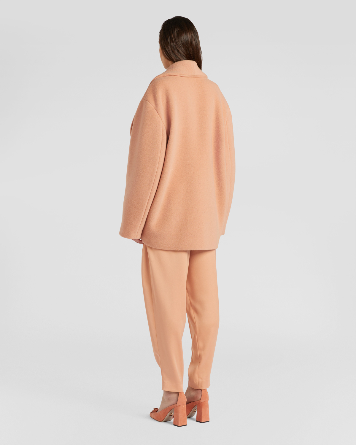 Coat with shawl lapels | Fall Winter 2025, Coats & Jackets, Ready to Wear | Genny