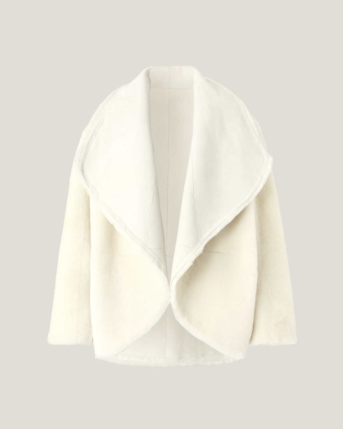 Short shearling fur jacket | Fur, Fall Winter 2025 | Genny
