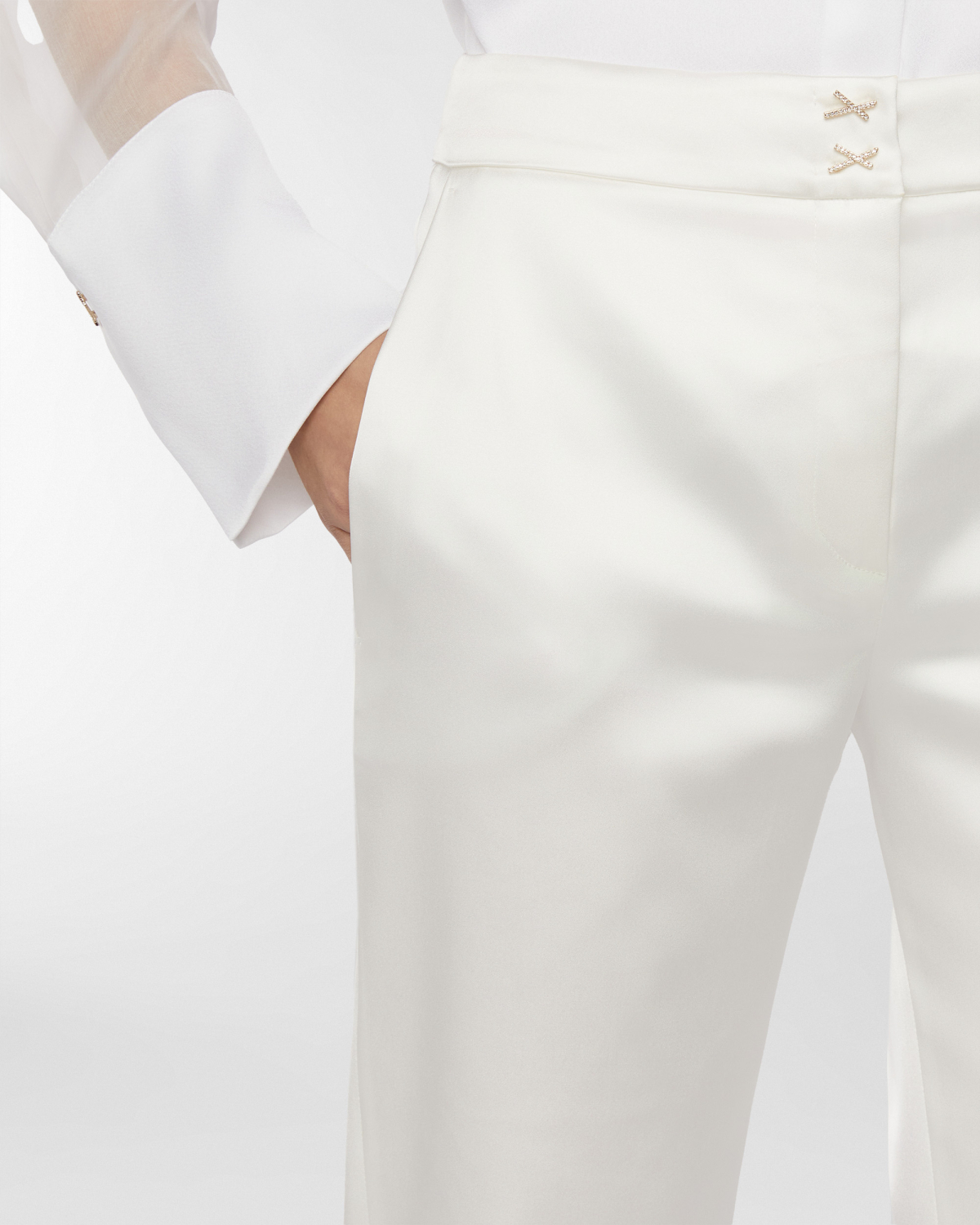 Tailored pants | Resort 2025 Collection, Skirts & Trousers, Trousers, Spring Summer 2025, Ceremony Outfit, Formal Suit, Mother’s Day Gifts, Ready to Wear, Highlights, Private sale, Mid season sale-20%, Sale- mid season | Genny