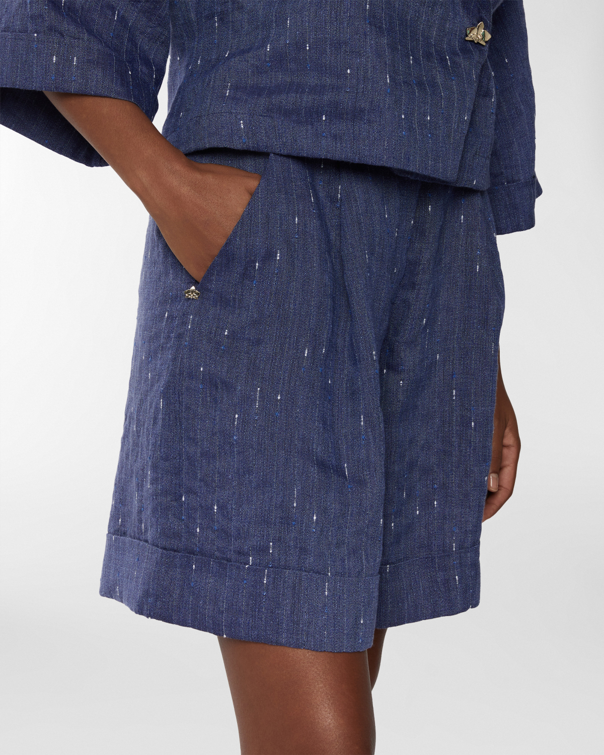 Pinstriped linen-blend shorts | Resort 2025 Collection, Skirts & Trousers, Shorts, Spring Summer 2025, Beachwear, Ready to Wear, Highlights, Private sale, Mid season sale-20%, Sale- mid season | Genny