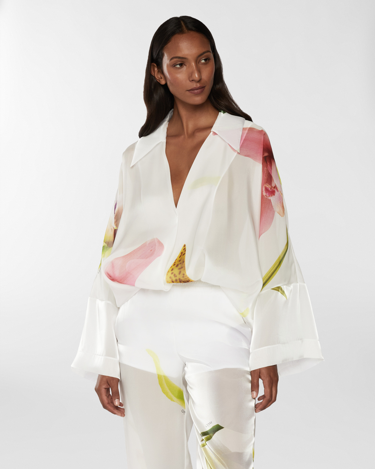 Kimono-Style organza shirt with Orchid print | Resort 2025 Collection, Tops & Blouses, Shirts, Spring Summer 2025, Beachwear, Formal Suit, Mother’s Day Gifts, Ready to Wear, Highlights, Private sale, Mid season sale-20%, Sale- mid season | Genny
