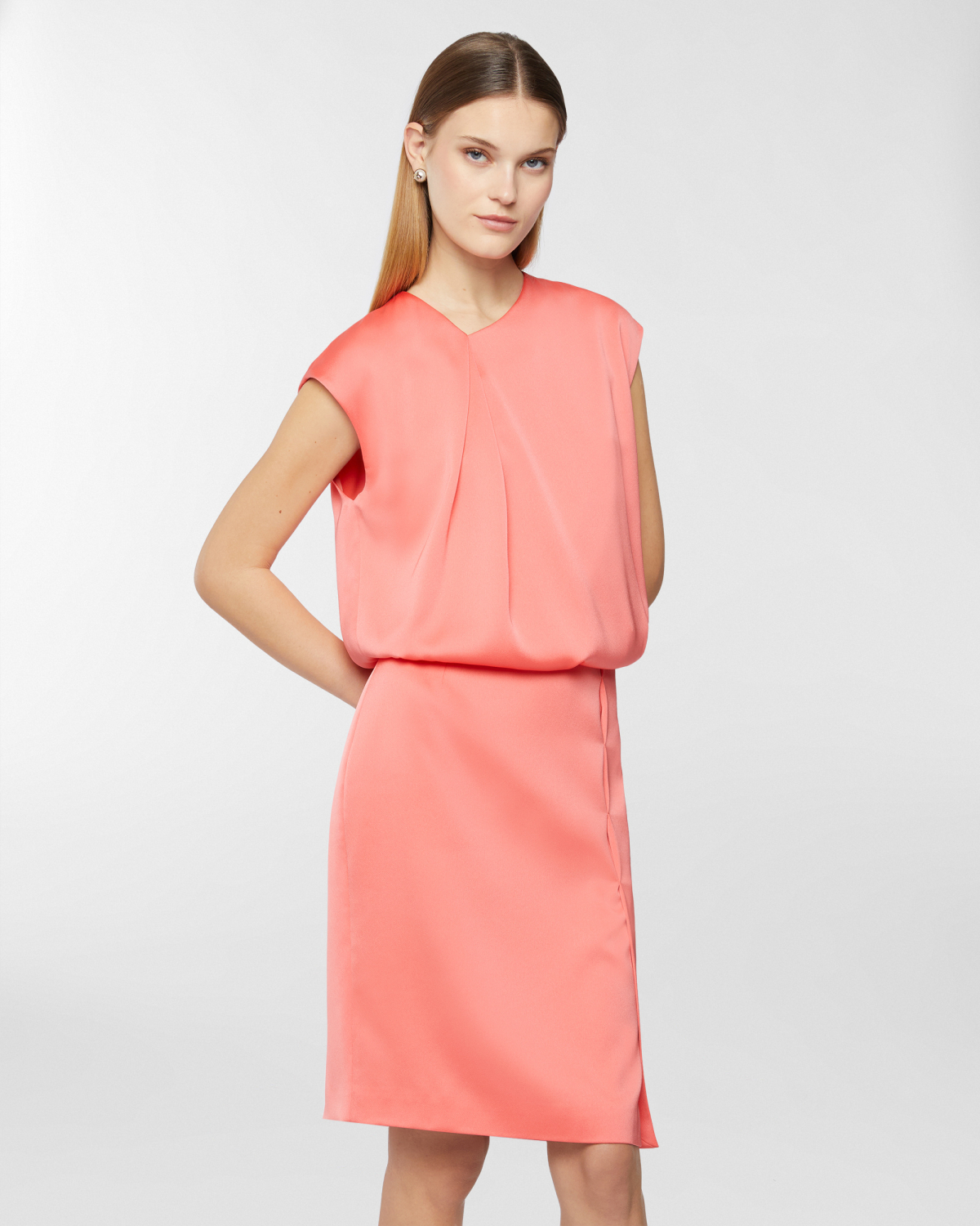 Satin dress with slit | Dresses & Jumpsuits, Resort 2025 Collection, Spring Summer 2025, Daily dresses, Ceremony dresses, Midi Dresses, Ready to Wear, New Arrivals, Private sale, Mid season sale -30%, Sale- mid season | Genny