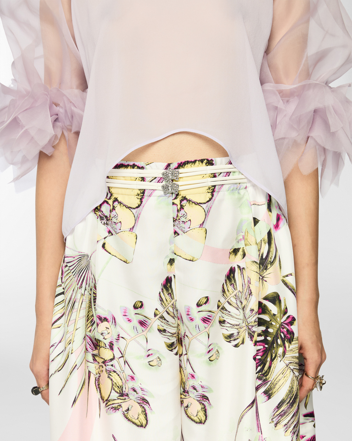 Jungle Orchids silk pants | Spring Summer 2025 Collection, Skirts & Trousers, Trousers, Spring Summer 2025, Formal Suit, Mother’s Day Gifts, Ready to Wear, Highlights, Private sale, Mid season sale -30%, Sale- mid season | Genny