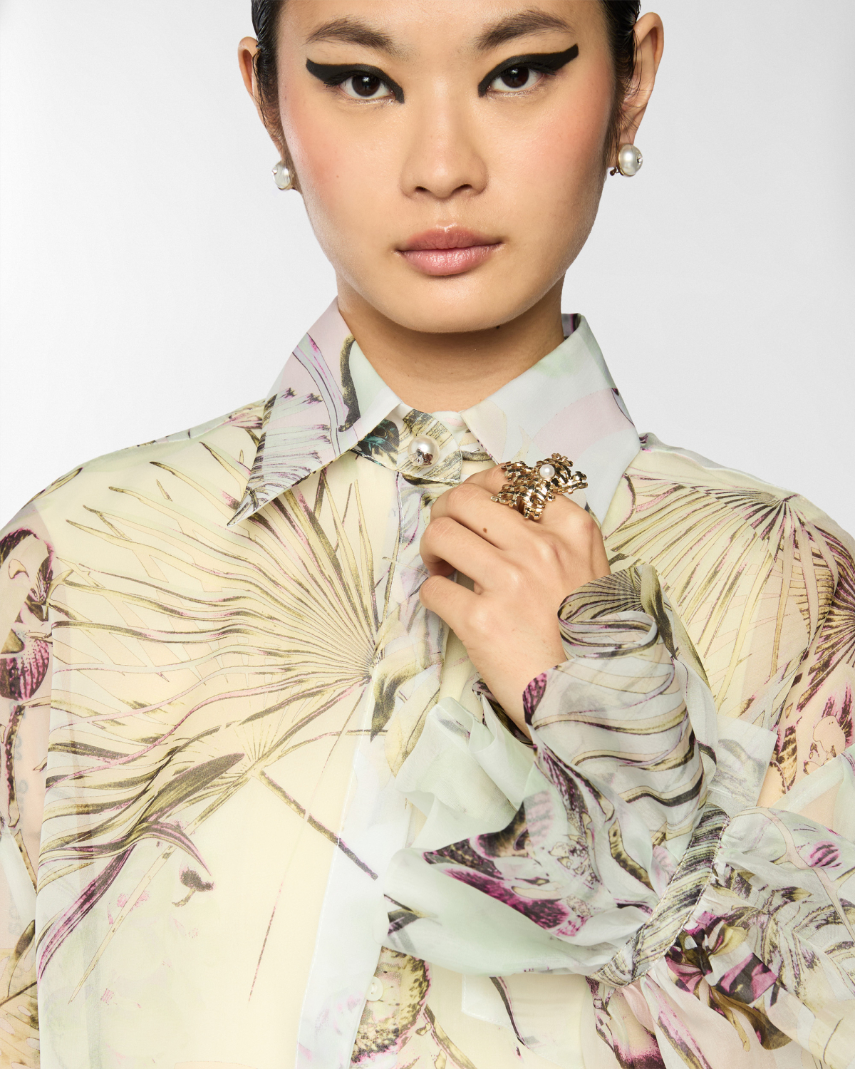 Genny ring with pearl and woven design | Jewelry, Mother’s Day Gifts, Rings, Spring Summer 2025, Spring Summer 2025 Collection, Ceremony Outfit, Highlights, Accessories | Genny