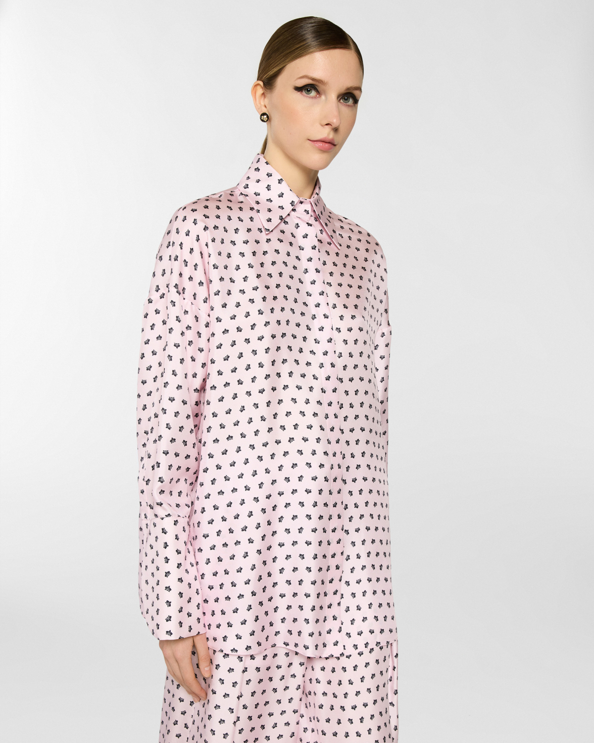 Micro Orchids oversize silk shirt | Spring Summer 2025, Tops & Blouses, Spring Summer 2025 Collection, Homewear, Shirts, Ready to Wear, Highlights, Mid season sale -30%, Sale- mid season | Genny