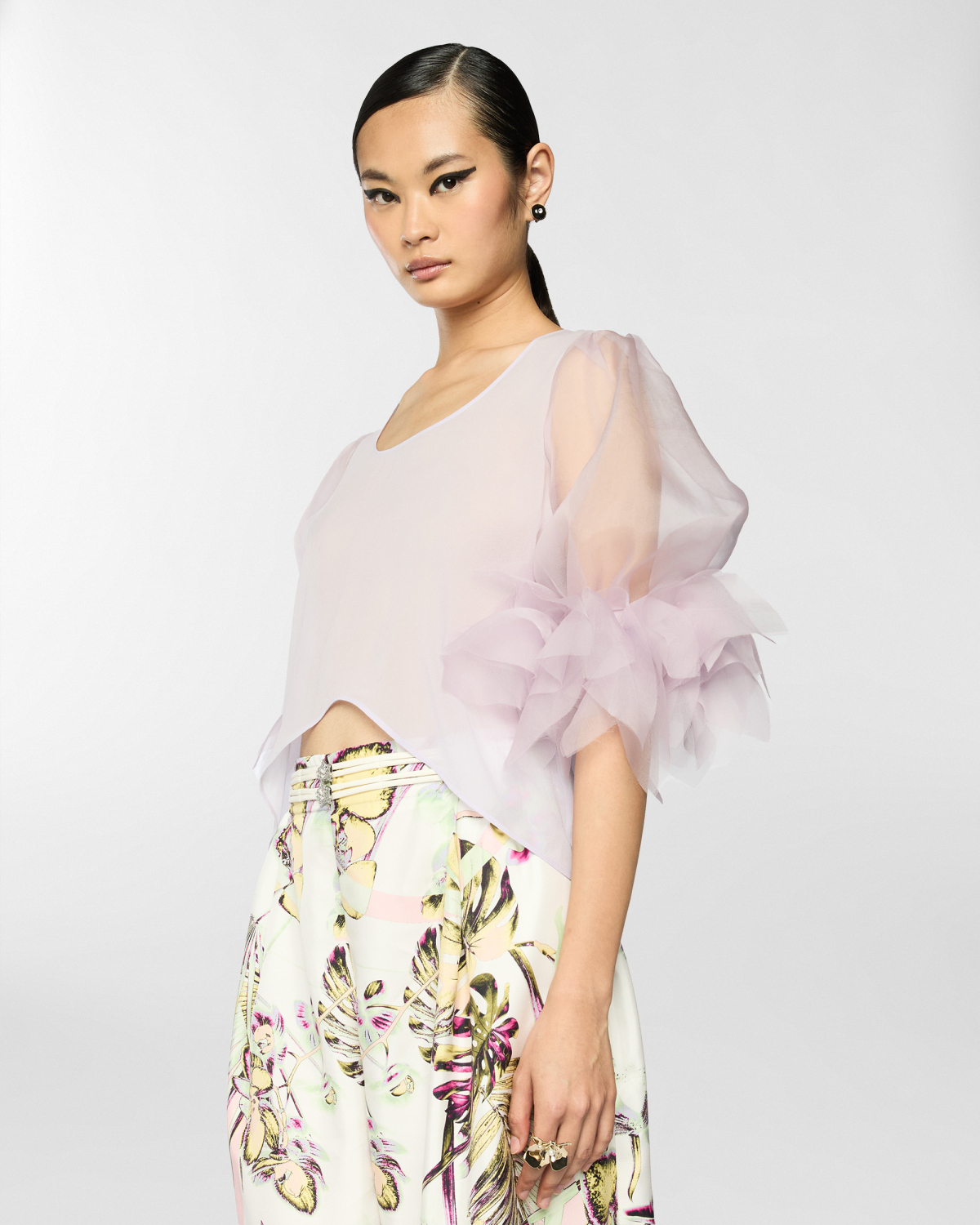 Top with embroidered puff sleeves | Spring Summer 2025 Collection, Tops & Blouses, Crop tops, Spring Summer 2025, Ceremony Outfit, Mother’s Day Gifts, Ready to Wear, Highlights, Private sale, Mid season sale -30%, Sale- mid season | Genny