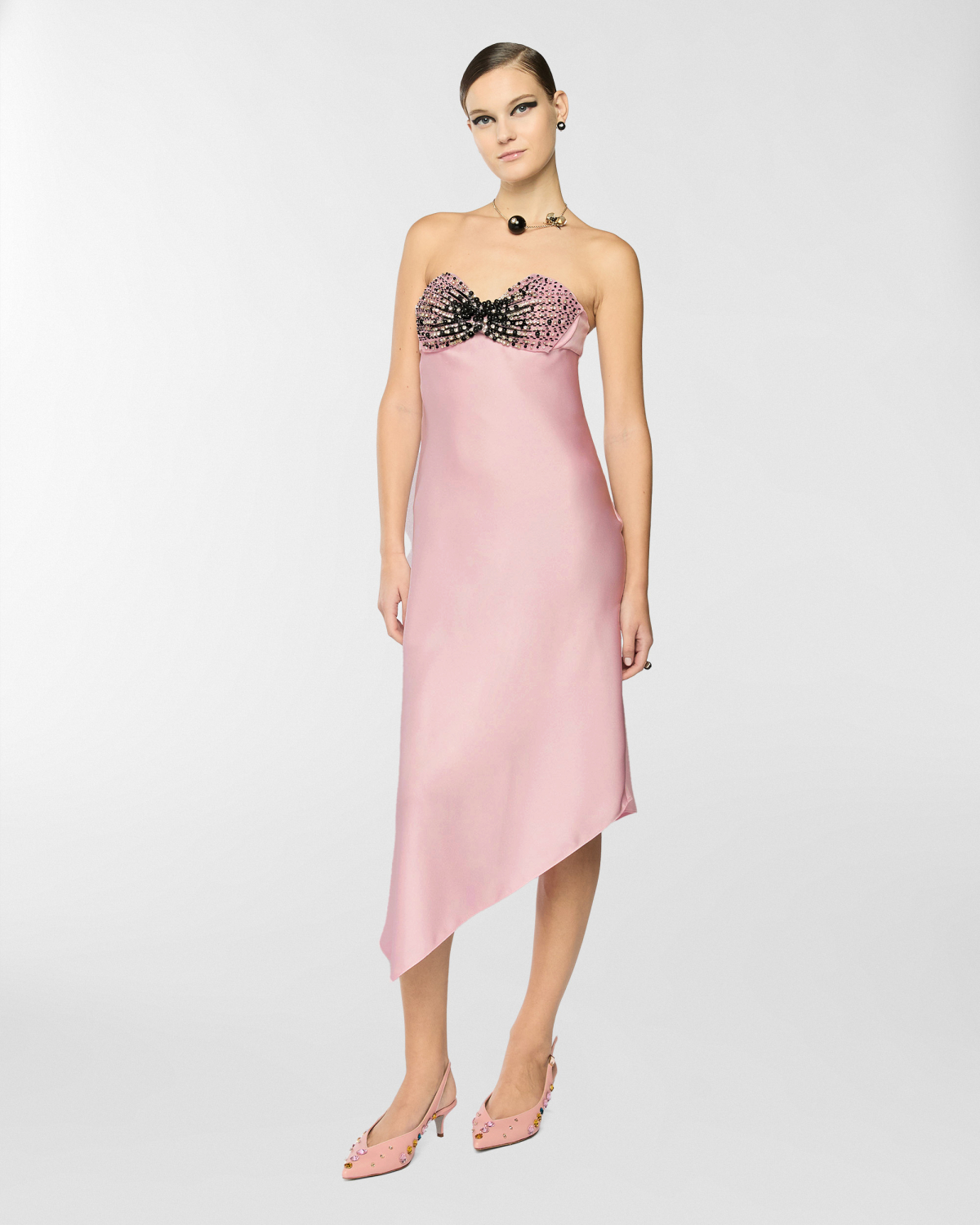 Dress with pearls bra | Spring Summer 2025 Collection, Dresses & Jumpsuits, Evening and Cocktail dresses, Spring Summer 2025, Ceremony dresses, Ceremony Outfit, Midi Dresses, Ready to Wear, New Arrivals, Private sale, Embroideries and sequins, Mid season sale -30%, Sale- mid season | Genny