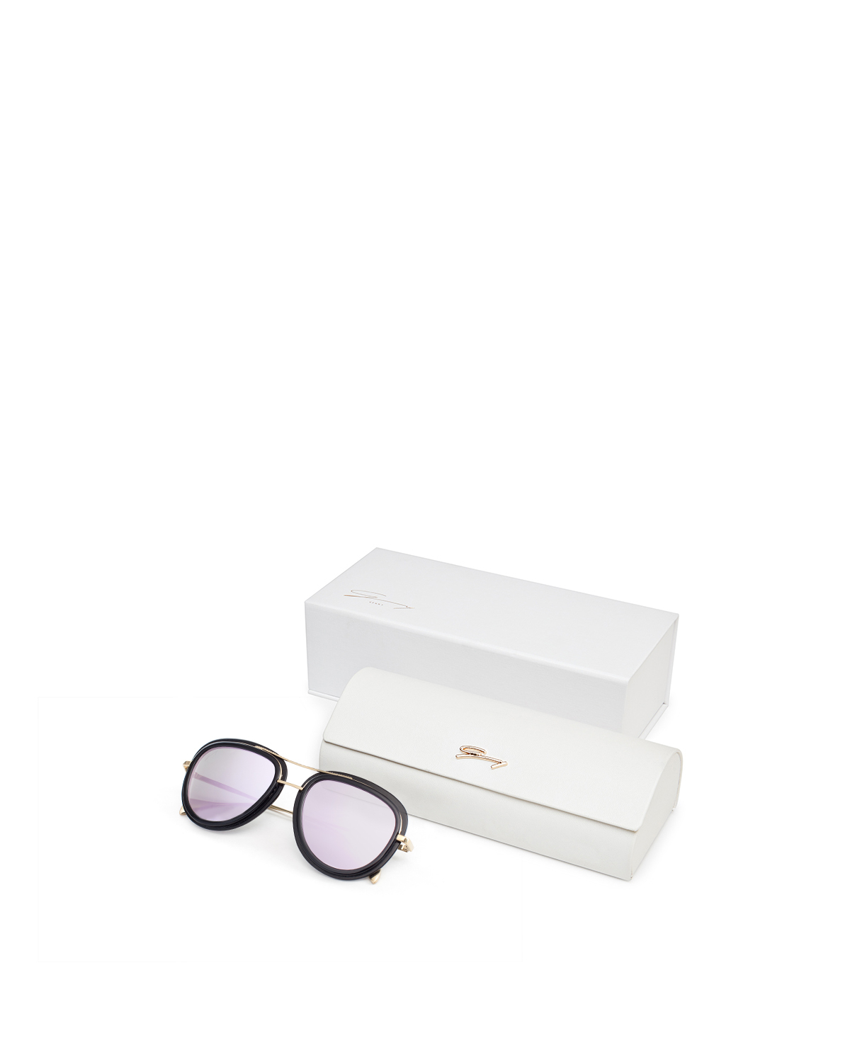 Black aviator sunglasses with mirrored lenses | Sunglasses, Ricercabili | Genny
