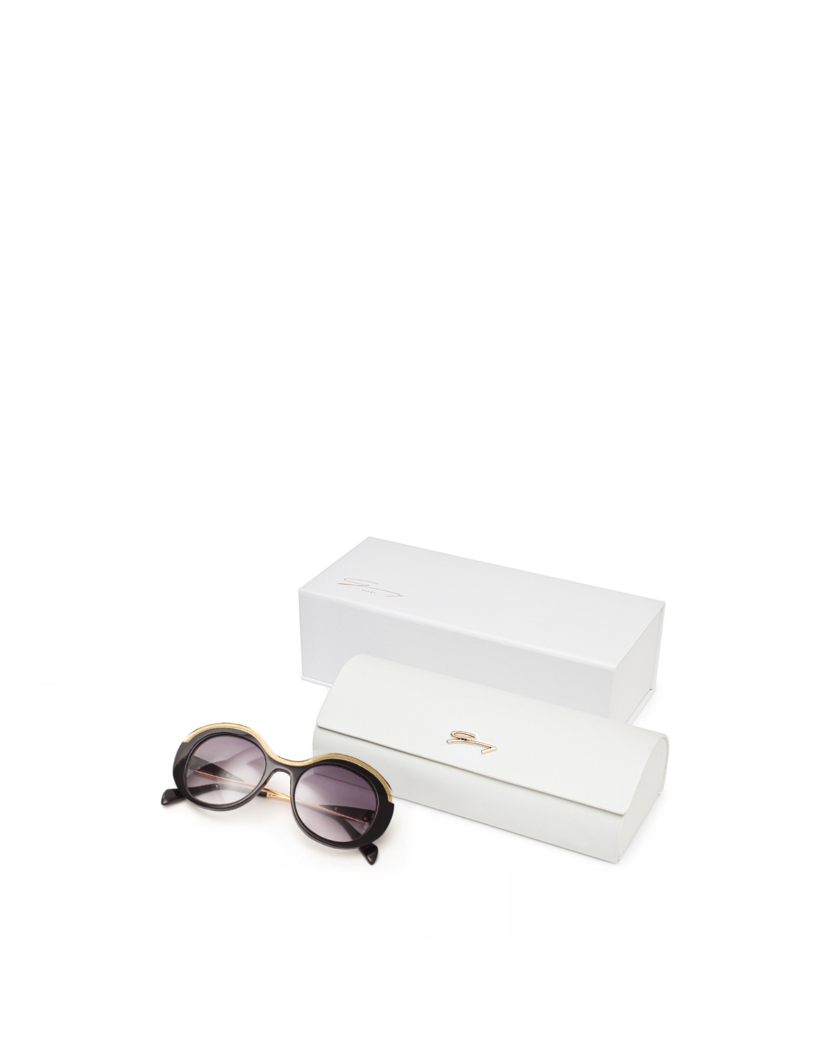 Black round sunglasses | Sunglasses | Genny