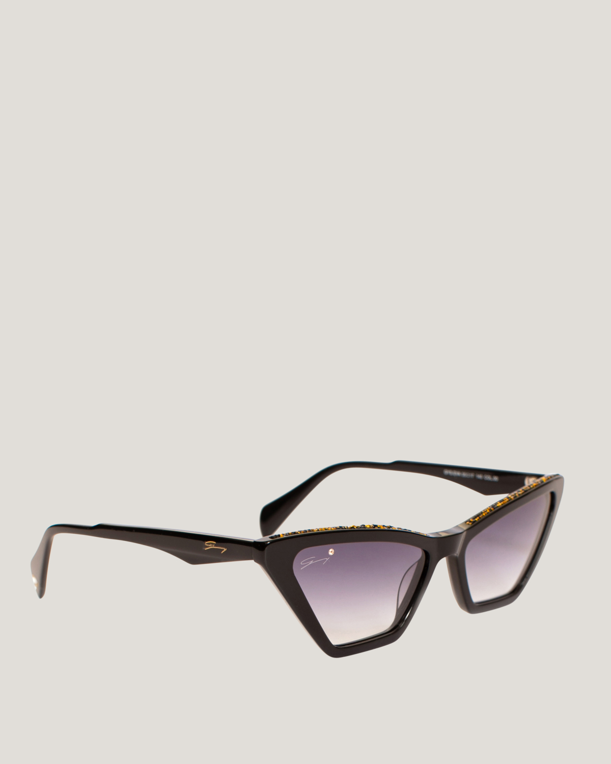 Cat-eye rhinestone sunglasses | Sunglasses, Ricercabili, Valentine's Gifts | Genny
