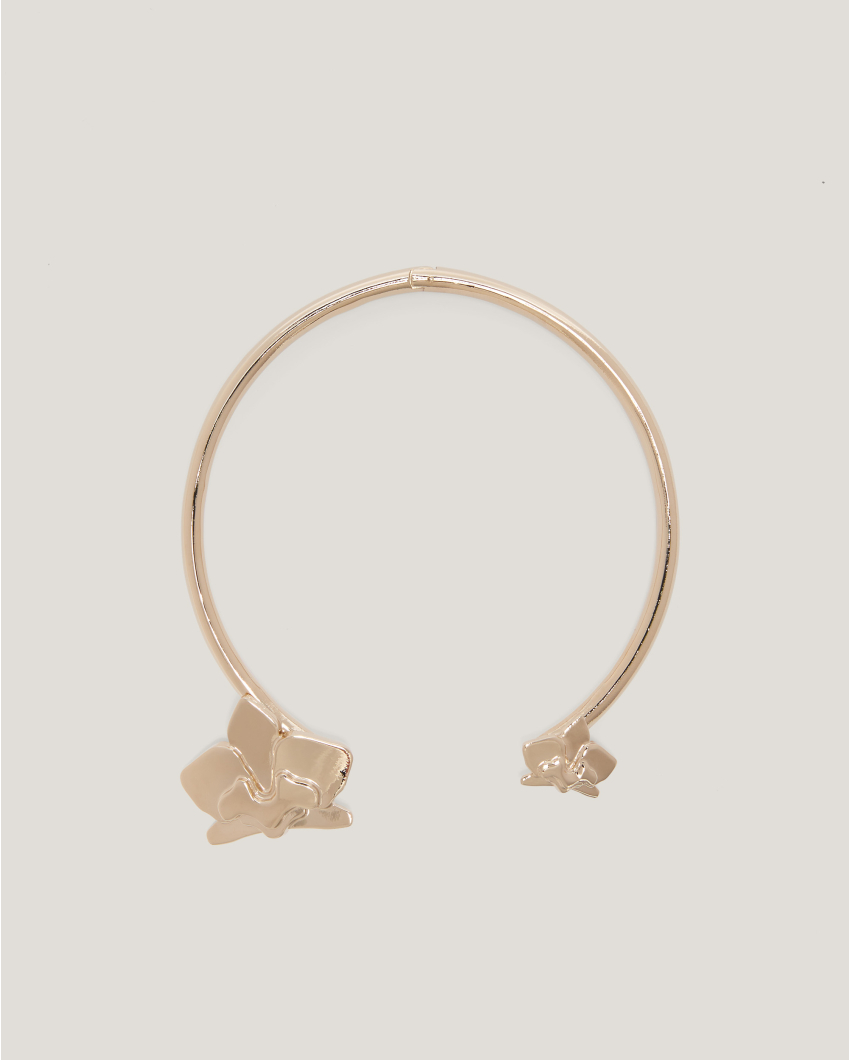 Necklace with Orchid