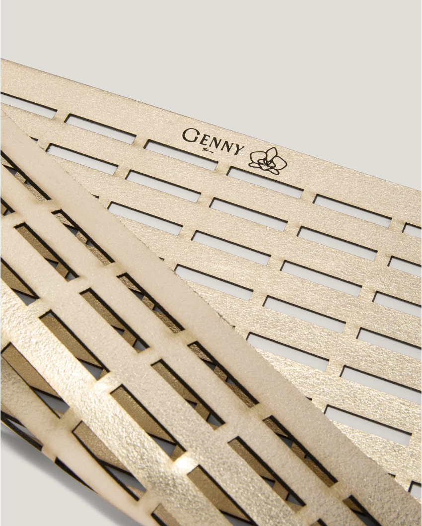 Iconic pattern rigid placemat