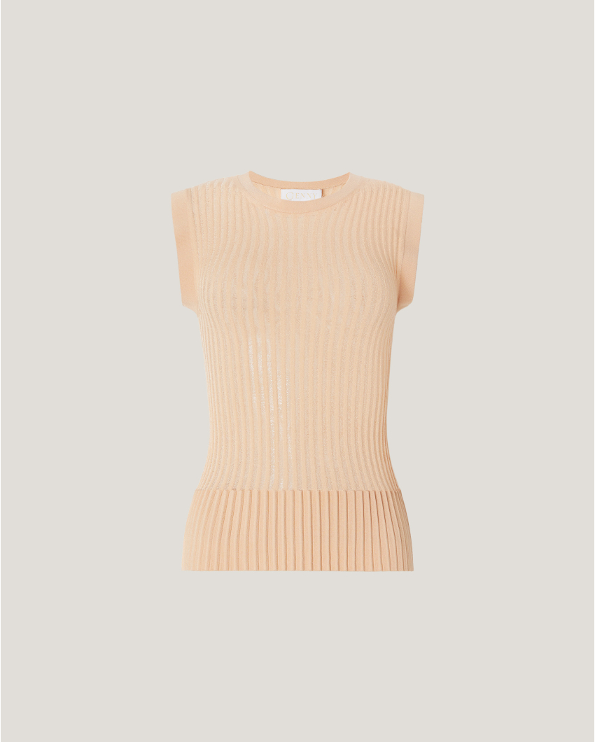 Pleated top