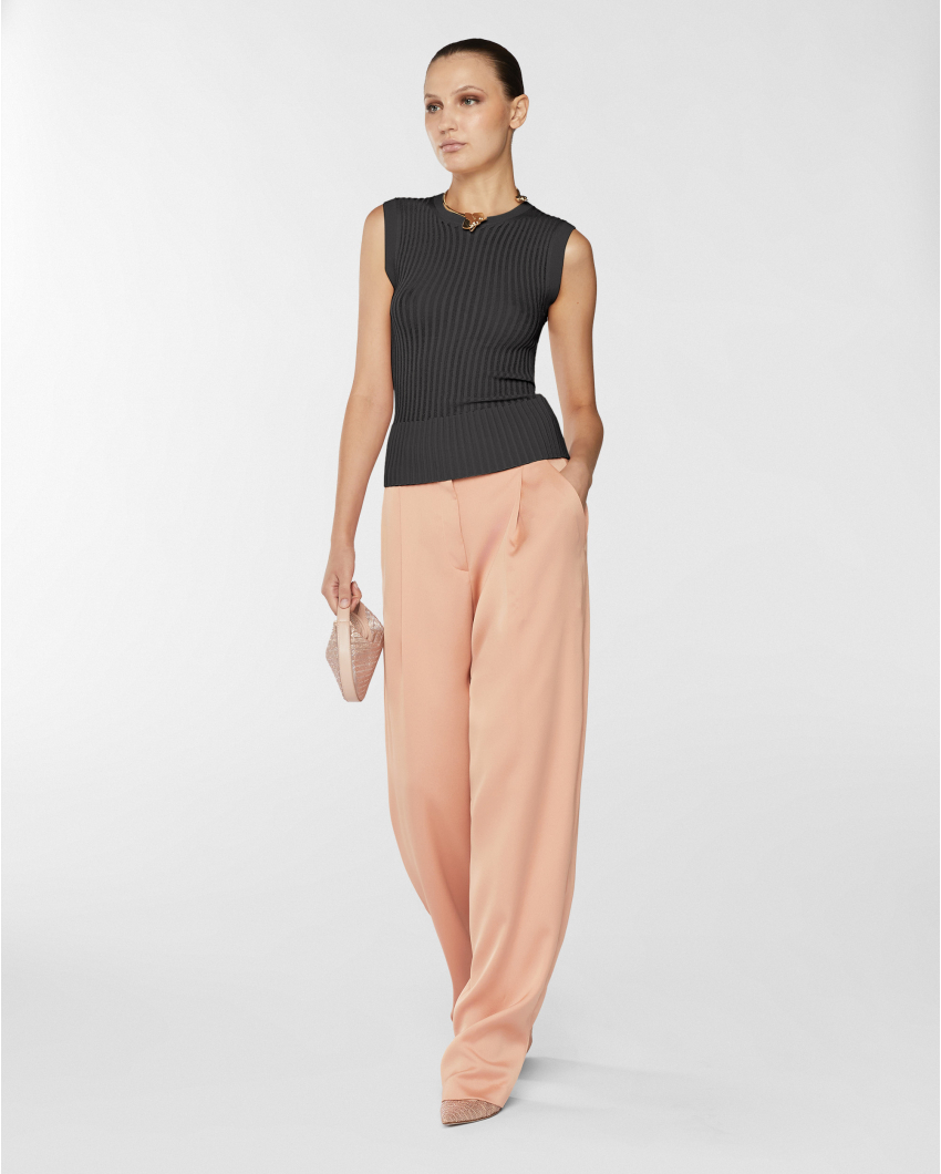 Pleated top