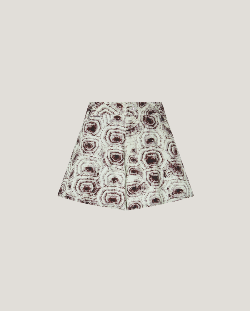 Shorts with turtle print