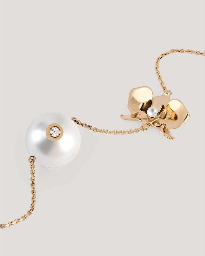 Genny necklace with spherical pendant