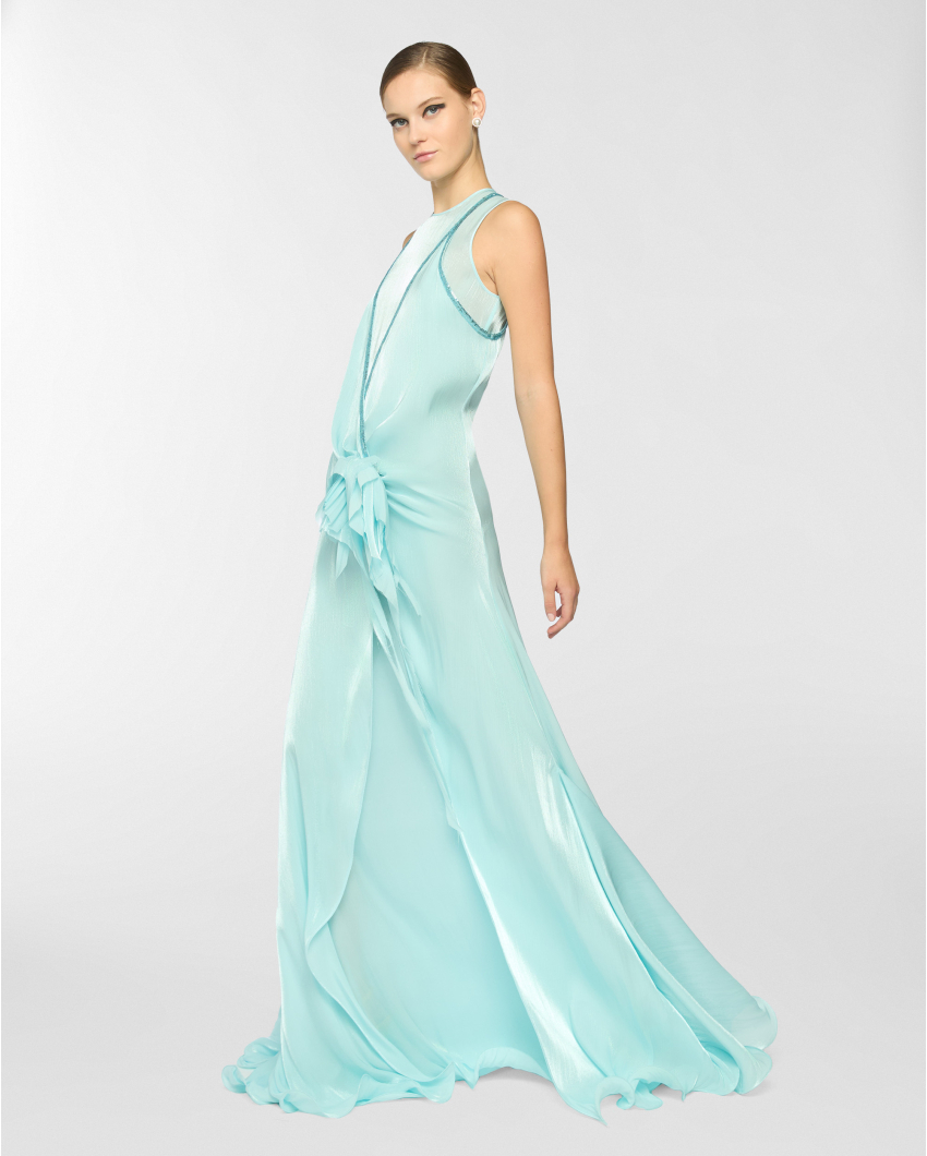 Long dress with side flower