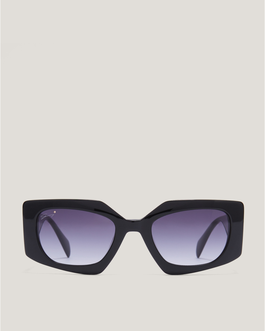 Black square sunglasses