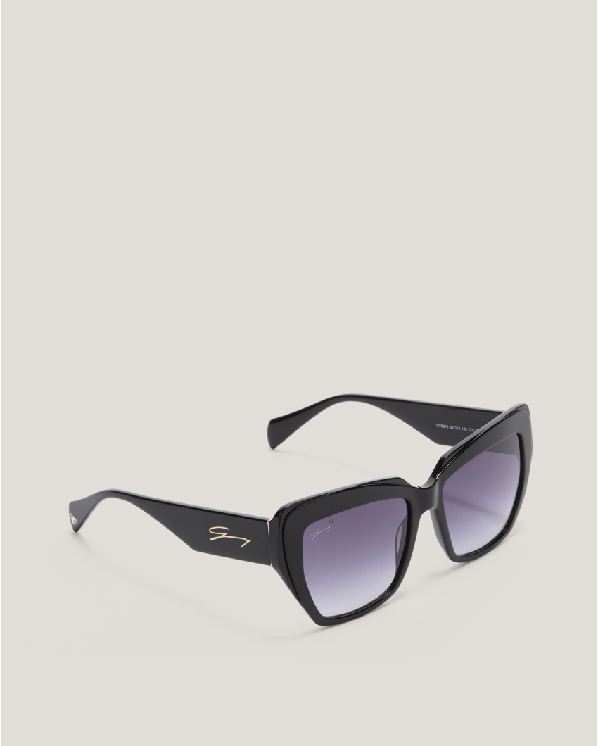 Black sunglasses