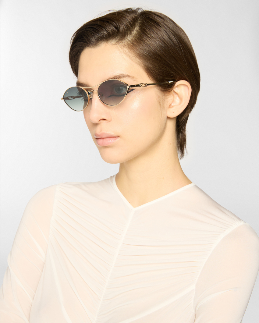 Sunglasses with slim gold frame