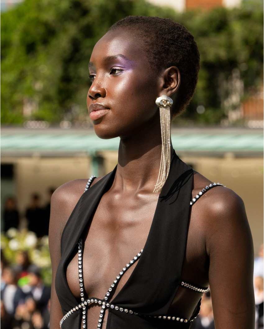 Orchid earring with tassel